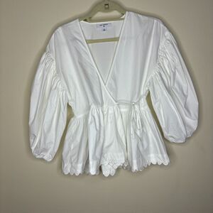 kika vargas womens white blouse with bell sleeves size XS